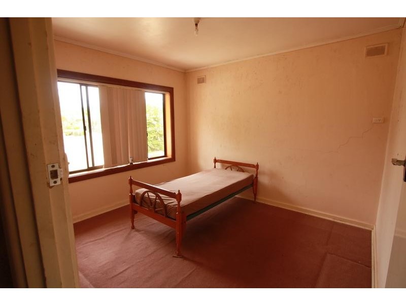 14 Douglas Road, Salisbury East SA 5109