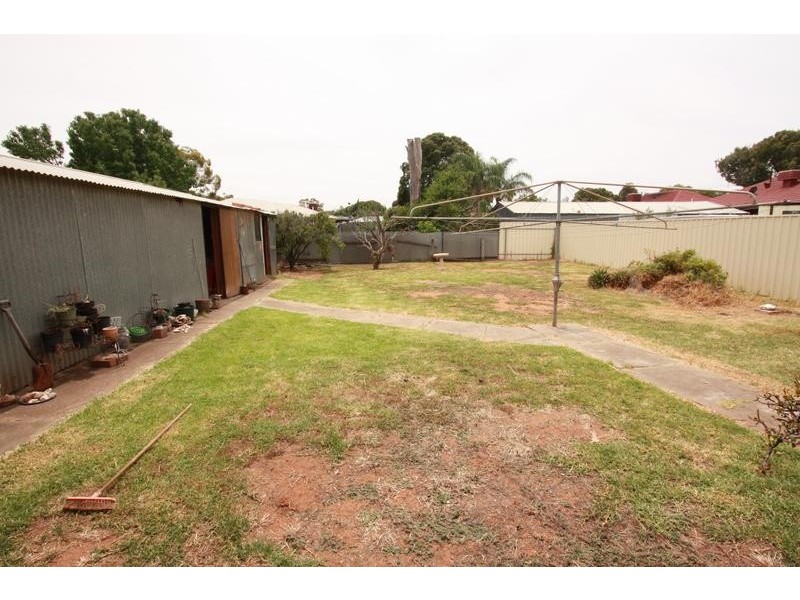 14 Douglas Road, Salisbury East SA 5109