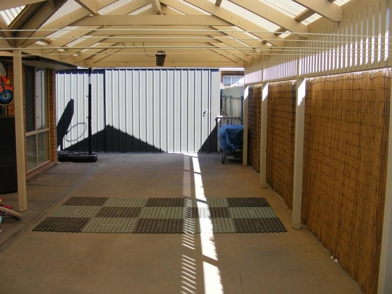 4 Emu Court, Paralowie SA 5108