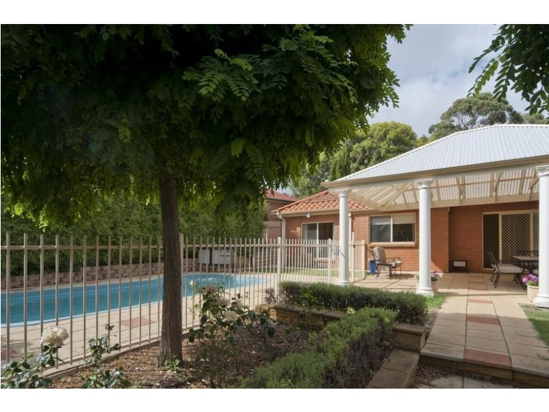 5 Castle Eaton Street, Golden Grove SA 5125