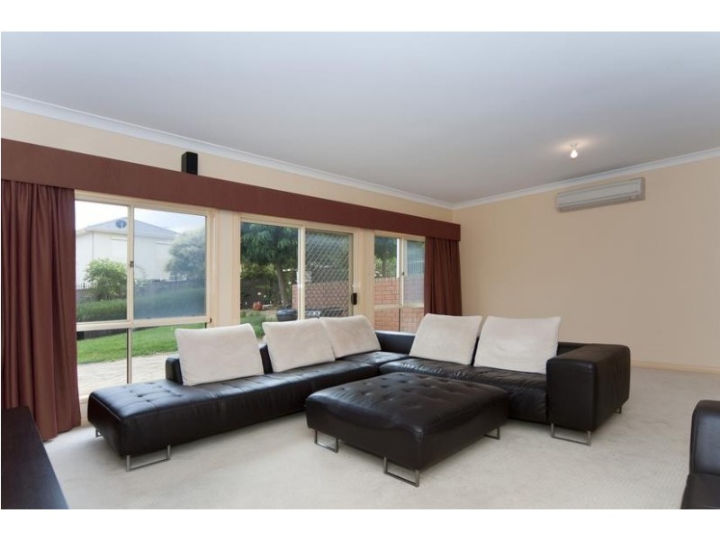 5 Castle Eaton Street, Golden Grove SA 5125