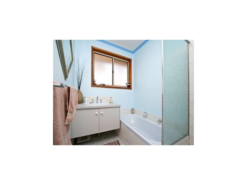 43 President Avenue, Andrews Farm SA 5114