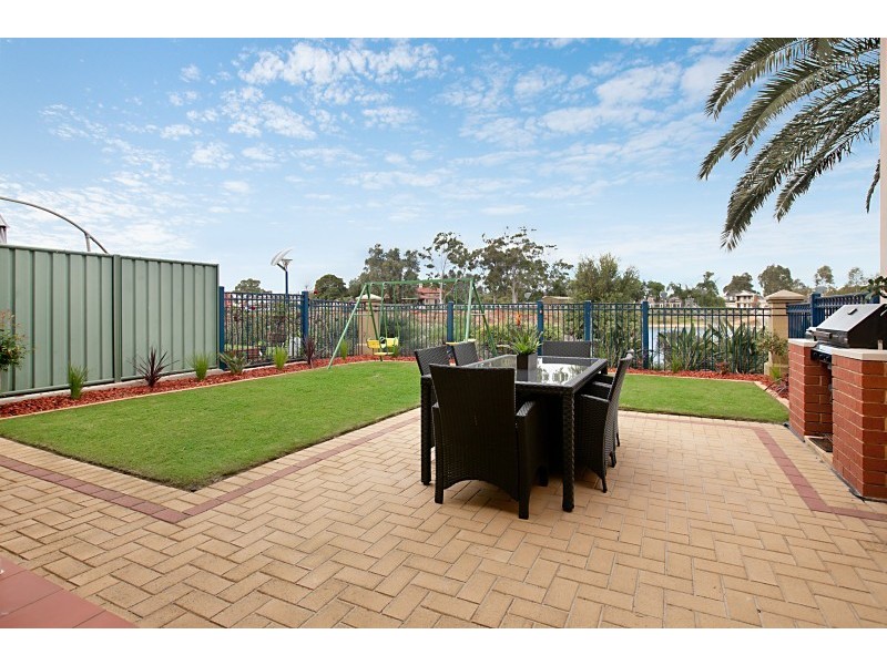 28 Lomond Circuit, Mawson Lakes SA 5095