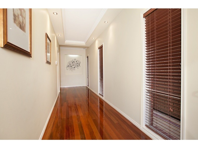 28 Lomond Circuit, Mawson Lakes SA 5095