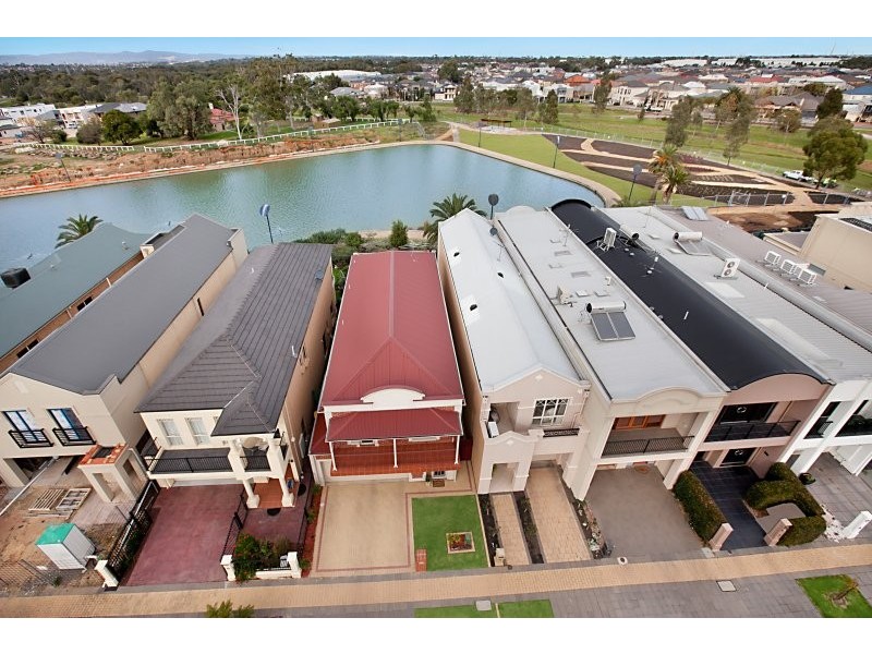 28 Lomond Circuit, Mawson Lakes SA 5095