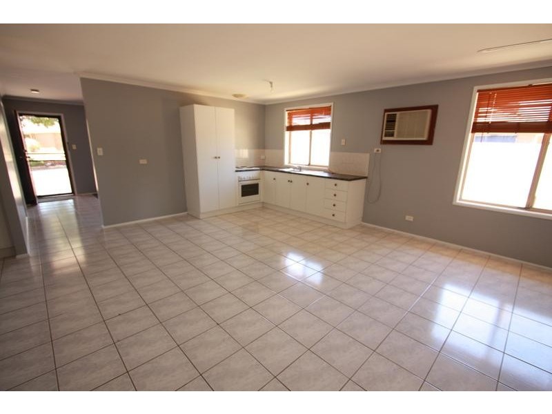 46 Sterling Court, Smithfield Plains SA 5114