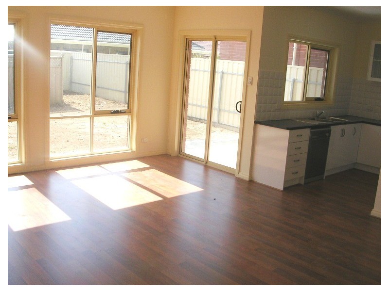 2/51 Charlotte Drive, Paralowie SA 5108