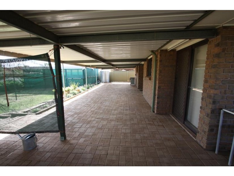 4 St Johns Court, Blakeview SA 5114