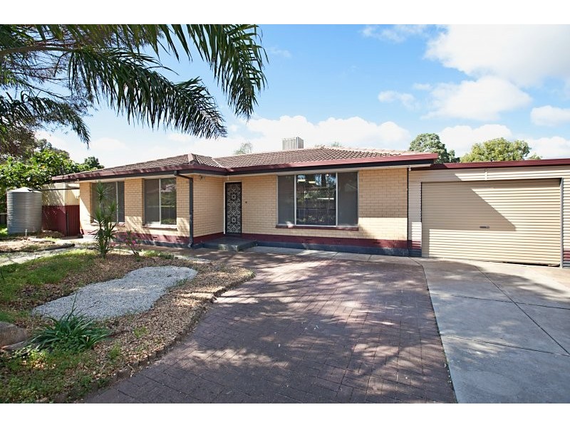 14 Mayo Crescent, Salisbury Downs SA 5108