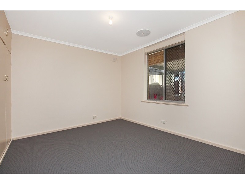 14 Mayo Crescent, Salisbury Downs SA 5108
