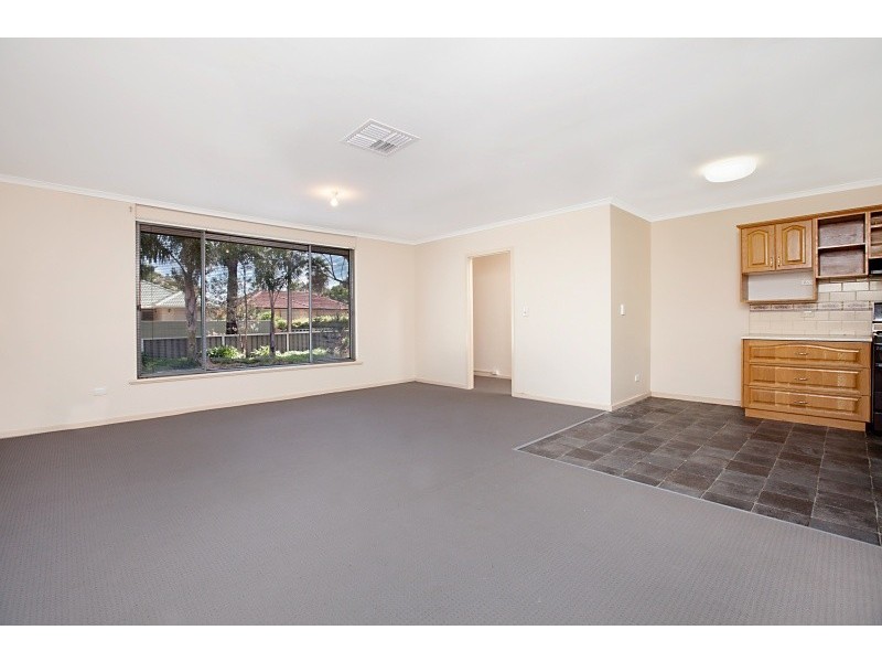 14 Mayo Crescent, Salisbury Downs SA 5108