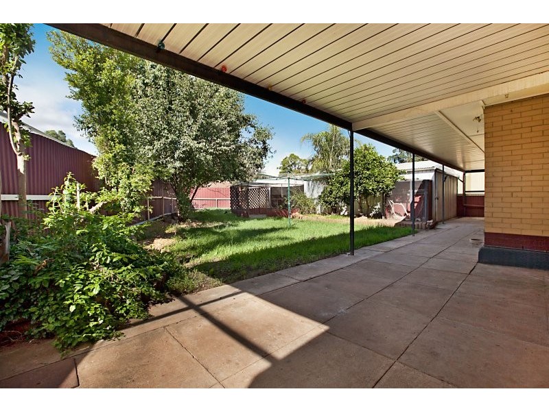 14 Mayo Crescent, Salisbury Downs SA 5108