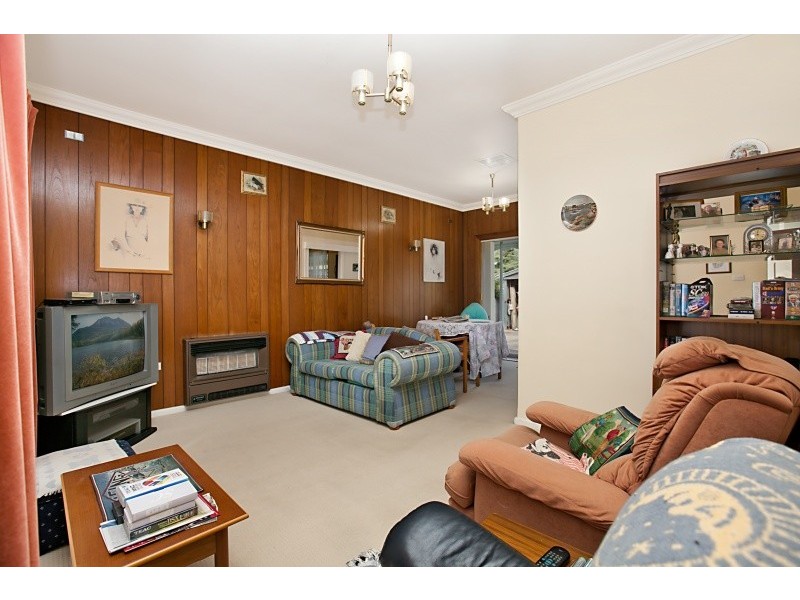 22 Winklebury Road, Elizabeth Vale SA 5112