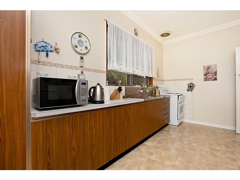 22 Winklebury Road, Elizabeth Vale SA 5112