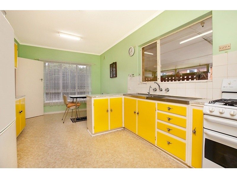 37 Rialto Avenue, Para Hills SA 5096