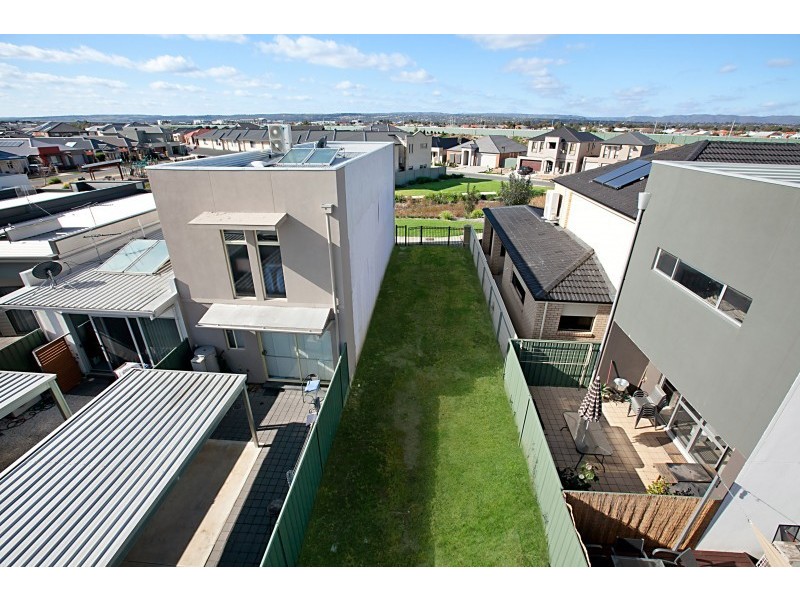 18 Hummock Lane, Mawson Lakes SA 5095