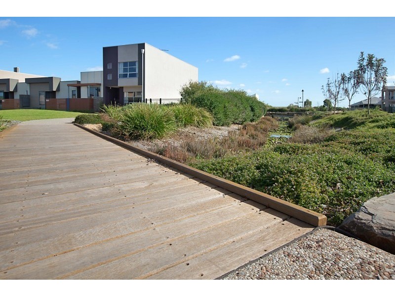 18 Hummock Lane, Mawson Lakes SA 5095