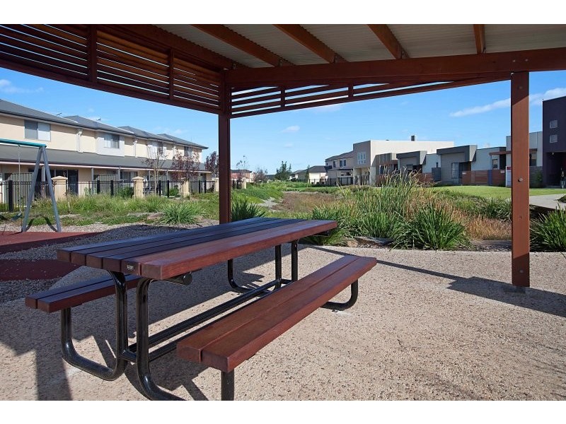 18 Hummock Lane, Mawson Lakes SA 5095