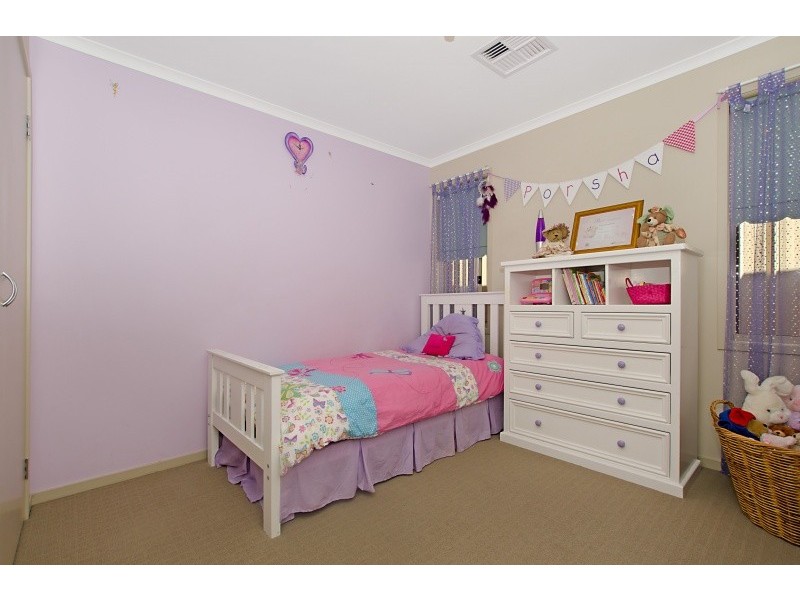 42 Banff Street, Burton SA 5110