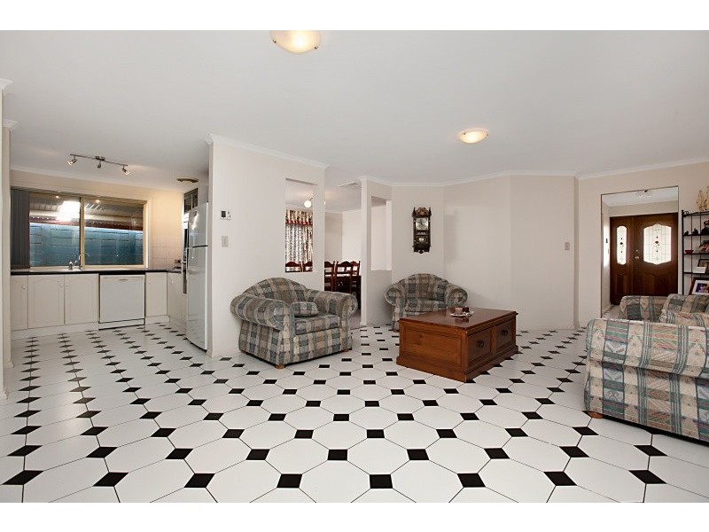 9 Yulan Court, Greenwith SA 5125