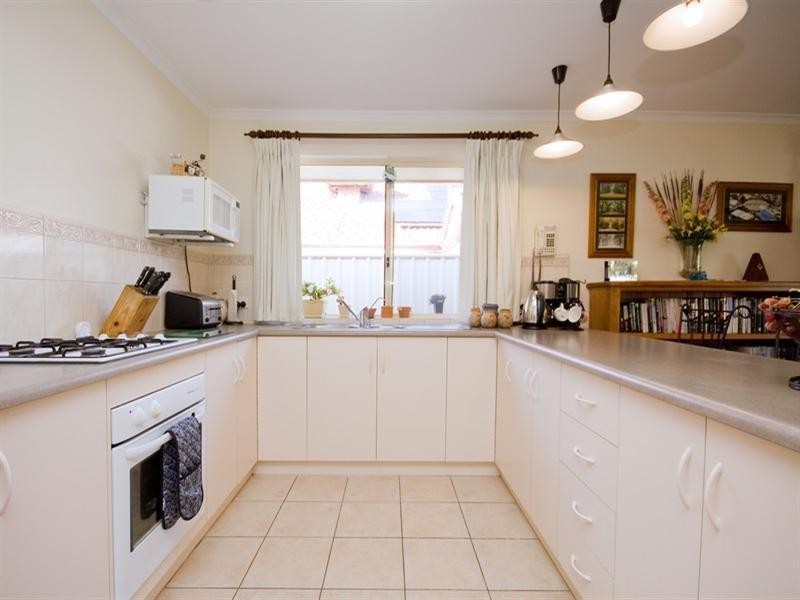 7 Springwood Avenue, Parafield Gardens SA 5107