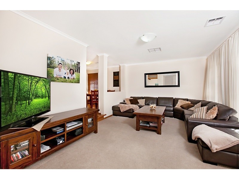 31 Mayfred Avenue, Hope Valley SA 5090