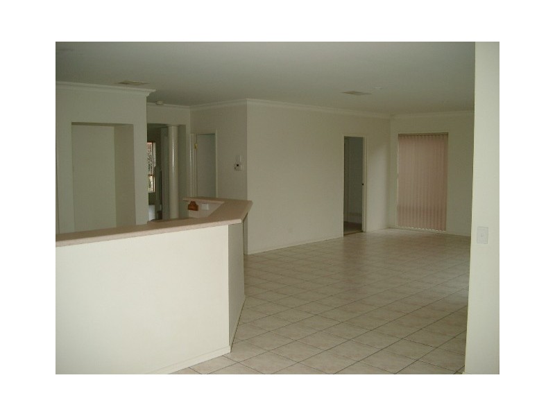 7 Lakeview Drive, Parafield Gardens SA 5107