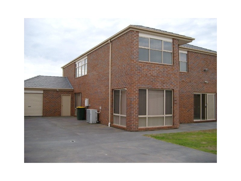 7 Lakeview Drive, Parafield Gardens SA 5107