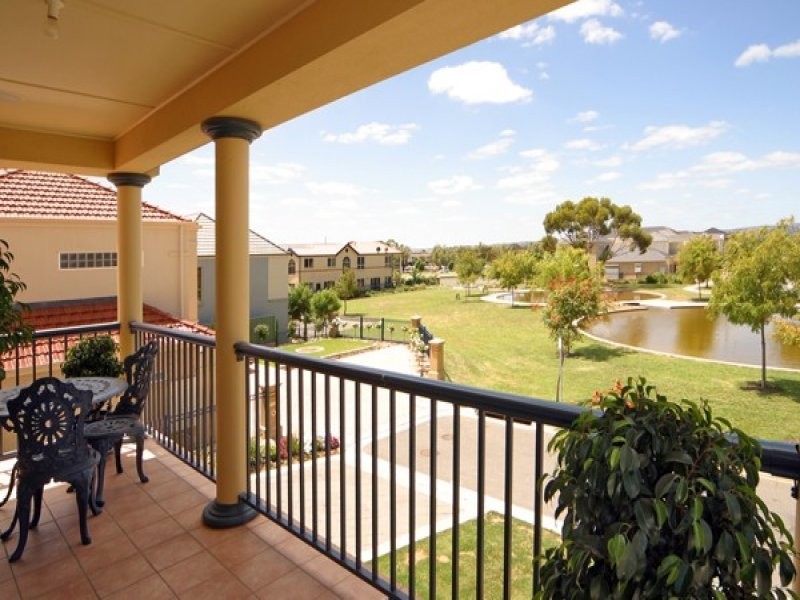 6 Frome Crescent, Mawson Lakes SA 5095