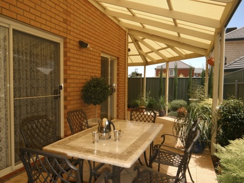 6 Frome Crescent, Mawson Lakes SA 5095