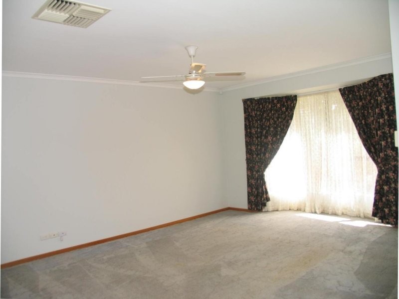 16 Jane Crescent, Salisbury SA 5108