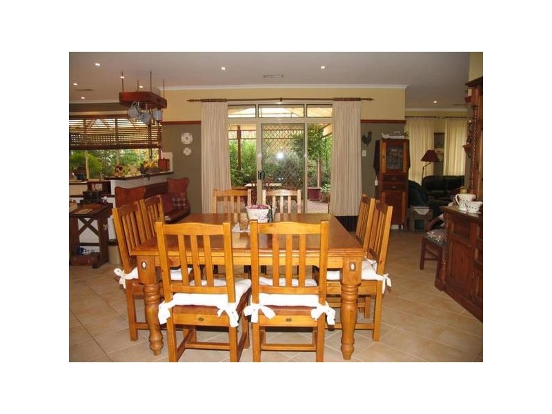 15 Keane Court, Evanston Park SA 5116