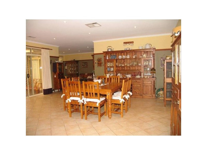 15 Keane Court, Evanston Park SA 5116