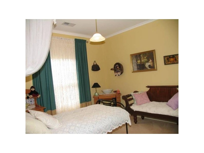 15 Keane Court, Evanston Park SA 5116