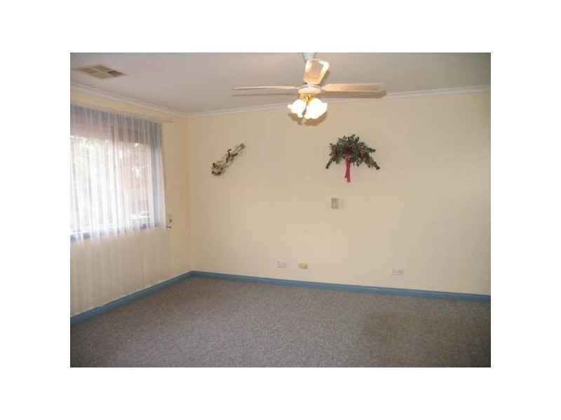 11 Chartwell Crescent, Paralowie SA 5108