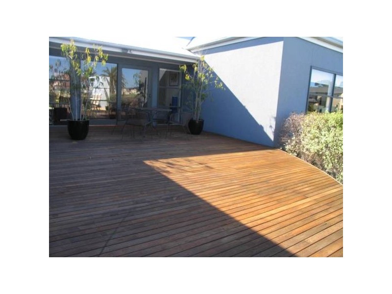 Mawson Lakes Blvd, Mawson Lakes SA 5095