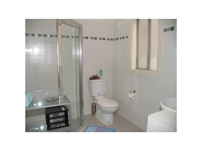 28 Windermere Crescent, Mawson Lakes SA 5095