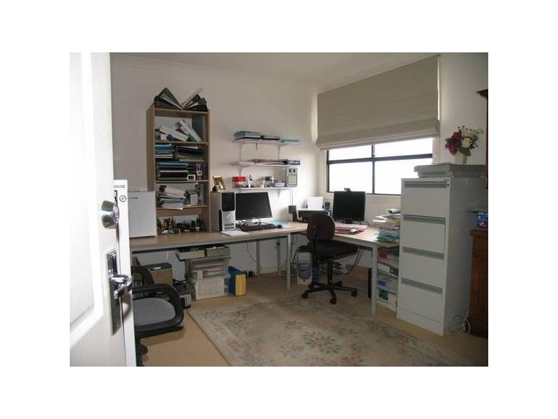 28 Windermere Crescent, Mawson Lakes SA 5095