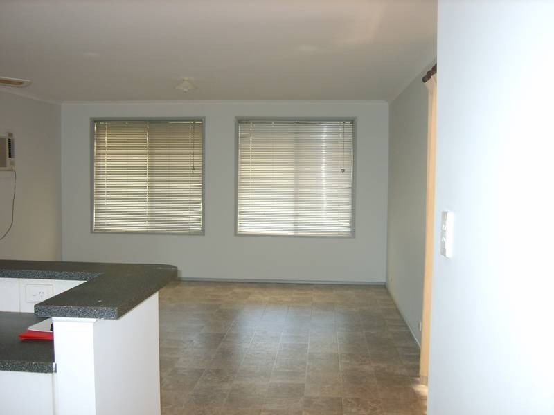 53 President Avenue, Andrews Farm SA 5114