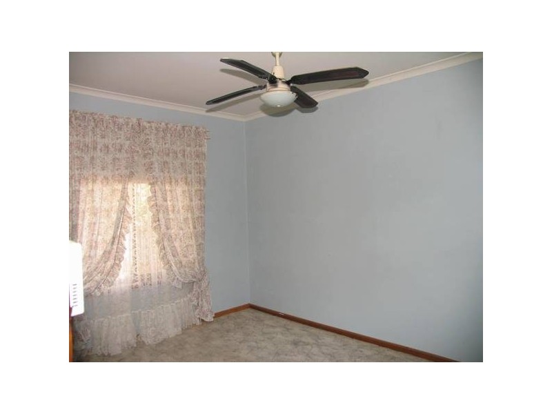 16 Jolsen Street, Salisbury Downs SA 5108