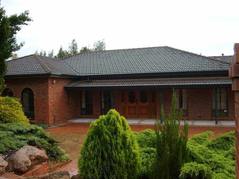 33 Kara Crescent, Gulfview Heights SA 5096