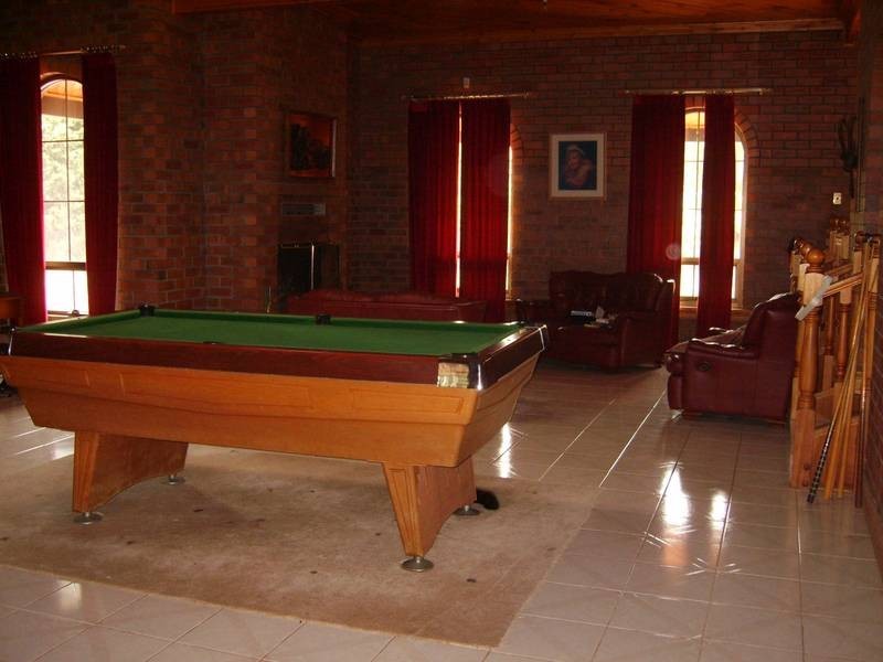 33 Kara Crescent, Gulfview Heights SA 5096