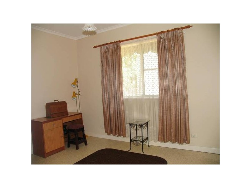 4 Catalina Road, Elizabeth East SA 5112