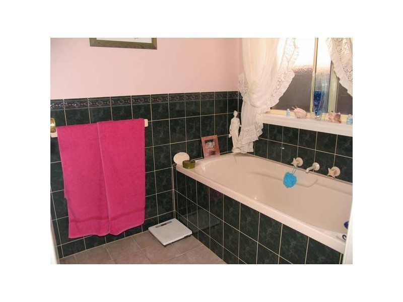 11 Columbia Street, Paralowie SA 5108