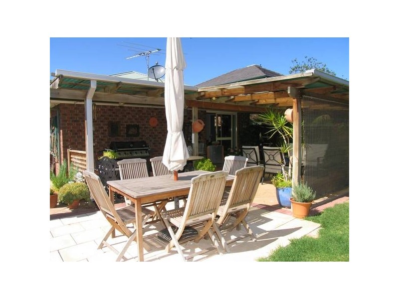 11 Columbia Street, Paralowie SA 5108