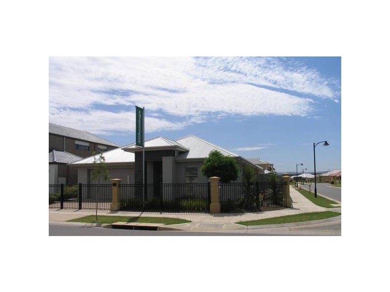 36 Shoalhaven Circuit, Mawson Lakes SA 5095