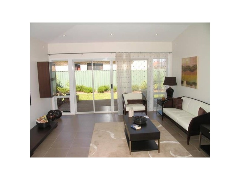 36 Shoalhaven Circuit, Mawson Lakes SA 5095