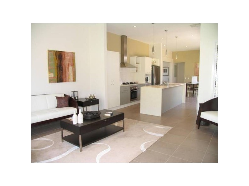 36 Shoalhaven Circuit, Mawson Lakes SA 5095