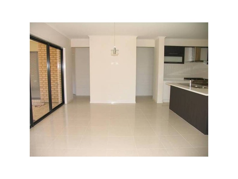 27 Waterside Drive, Burton SA 5110