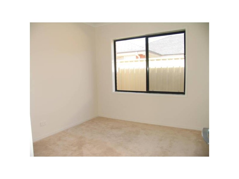 27 Waterside Drive, Burton SA 5110